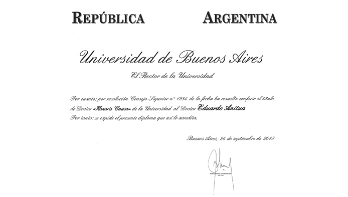 Eduardo Anitua investido Doctor Honoris Causa 02